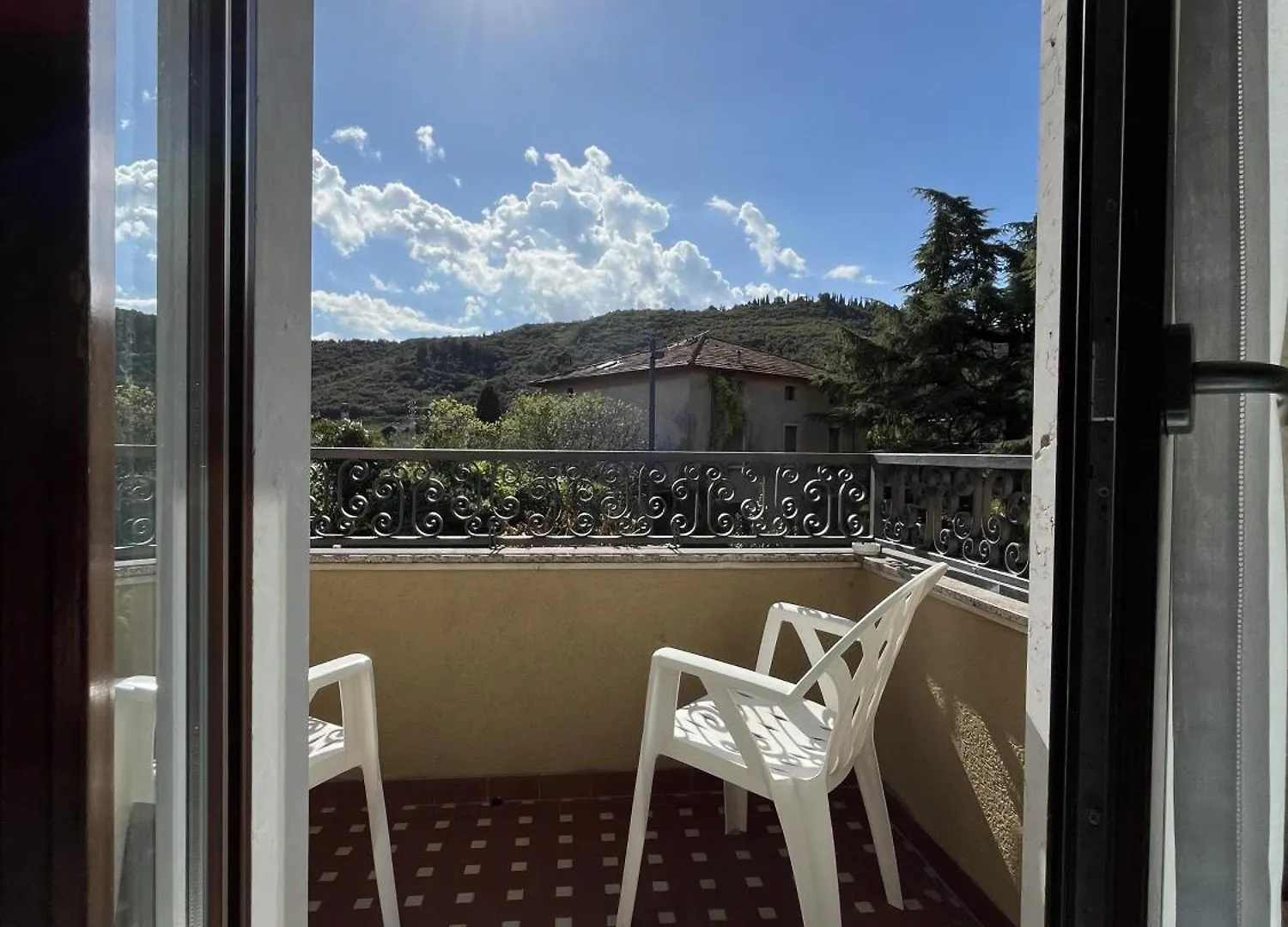 Hotel Lory Garda  2*, Garda (Verona) Italien